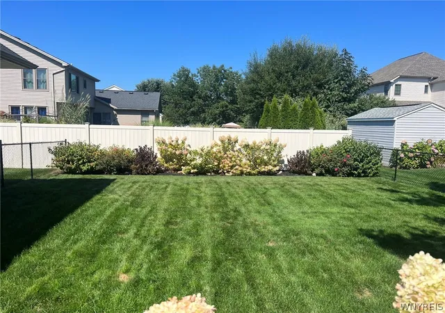 50th image of 4059 Foxwood Ln, Buffalo, NY 14221 | MLS# B1680945