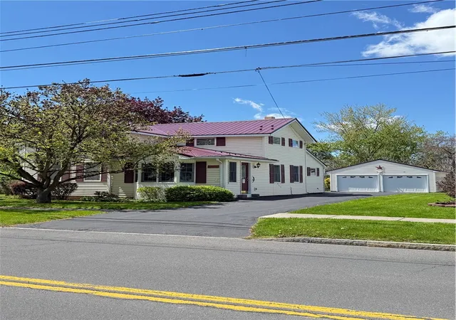 Homes for sale in Seneca Falls, NY | 74 Bridge St, Seneca Falls, NY 13148 | MLS# R1680897