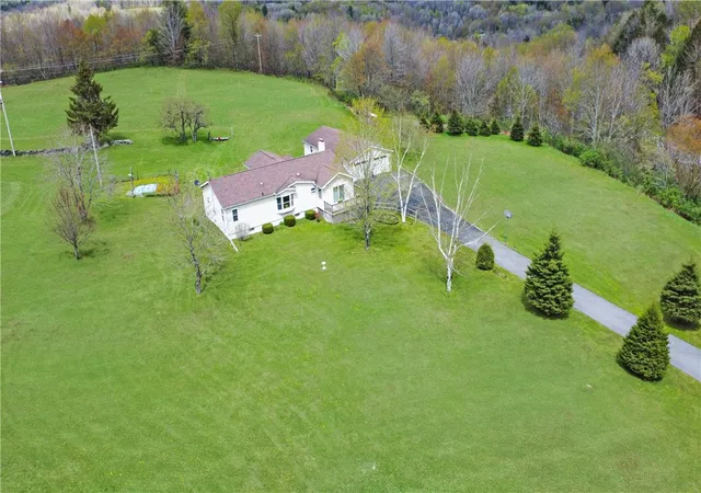 4th image of 321 Allen Rd, Jefferson, NY 12093 | MLS# R1678830