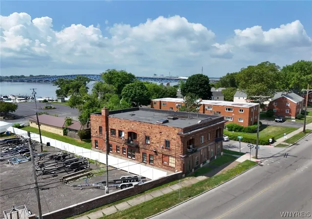 3rd image of 6801 Buffalo Ave, Niagara Falls, NY 14304 | MLS# B1679845