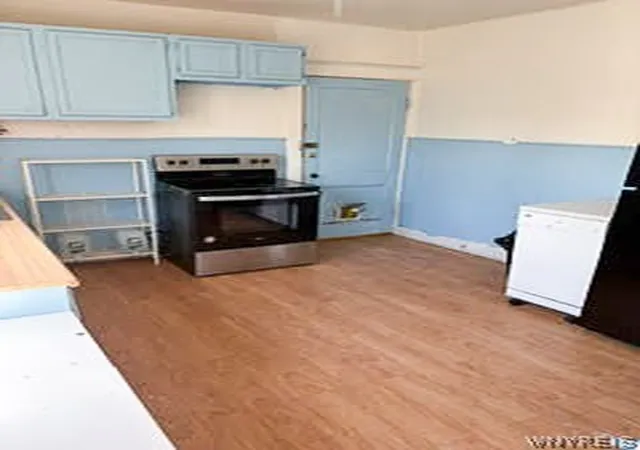 Photo 1 of Multi family home for sale at 1720 Hyde Park Blvd, Niagara Falls, NY 14305 | MLS# B1680743 | Listing updated on 2026-06-26