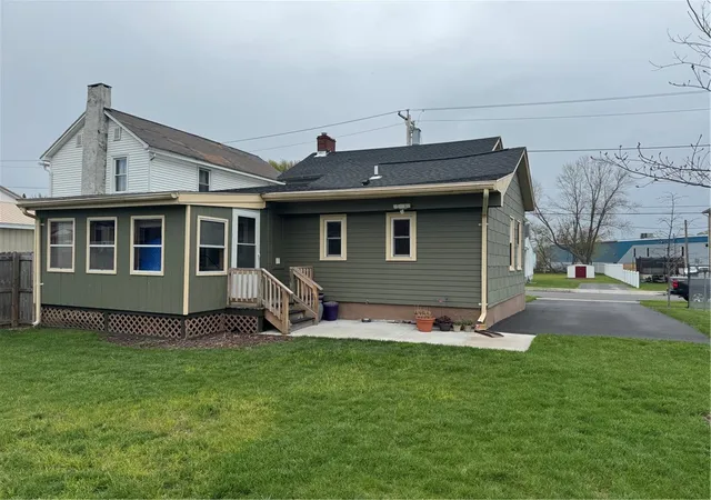 Homes for sale in Geneva City, NY | 62 Wadsworth St, Geneva City, NY 14456 | MLS# R1681008