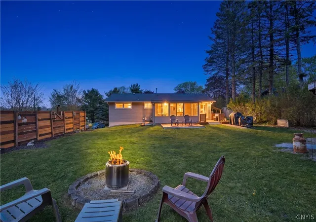 Homes for sale in Camillus, NY | 232 Wynnfield Dr, Camillus, NY 13219 | MLS# S1681000