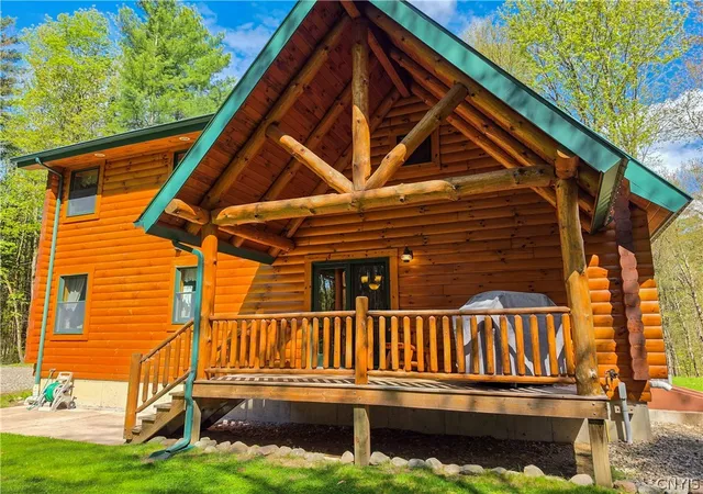 Photo 3 of Sale Pending at 621 Tynan Rd, Cleveland, NY 13042 | MLS# S1680145 | Listing updated on 2026-07-24