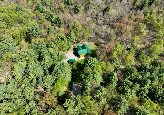 Photo 5 of Sale Pending at 621 Tynan Rd, Cleveland, NY 13042 | MLS# S1680145 | Listing updated on 2026-07-24