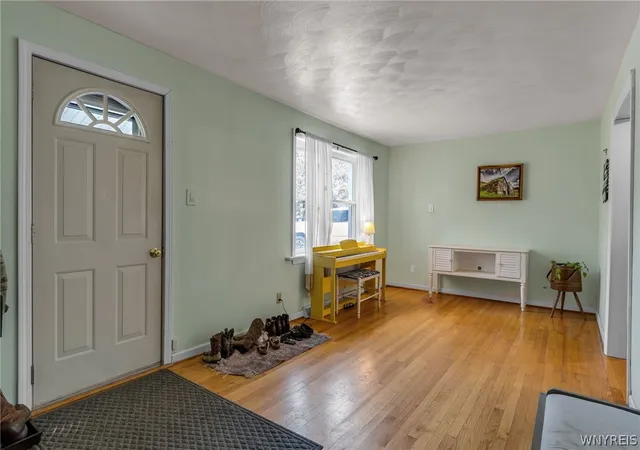 4th image of 425 North Ave, North Tonawanda, NY 14120 | MLS# B1680115