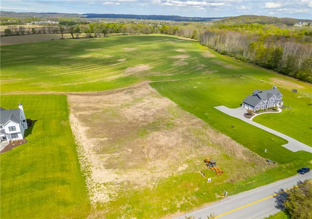 3rd image of Taylor Rd, Honeoye Falls, NY 14472 | MLS# R1681066