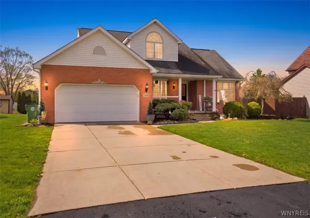 2nd image of 2660 David Dr, Wheatfield, NY 14304 | MLS# B1680834