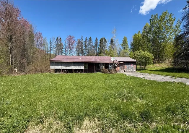 Homes for sale in Granby, NY | 318 Stoney Robby Rd, Granby, NY 13126 | MLS# S1681065