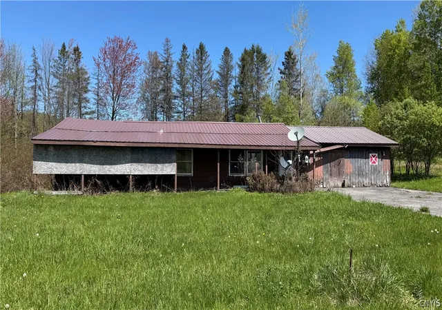 Homes for sale in Granby, NY | 318 Stoney Robby Rd, Granby, NY 13126 | MLS# S1681065