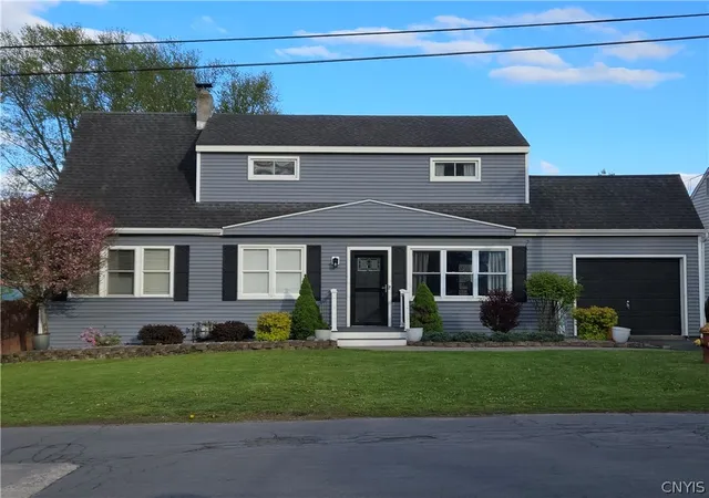Homes for sale in Whitestown, NY | 111 Hillside Dr, Whitestown, NY 13424 | MLS# S1680681
