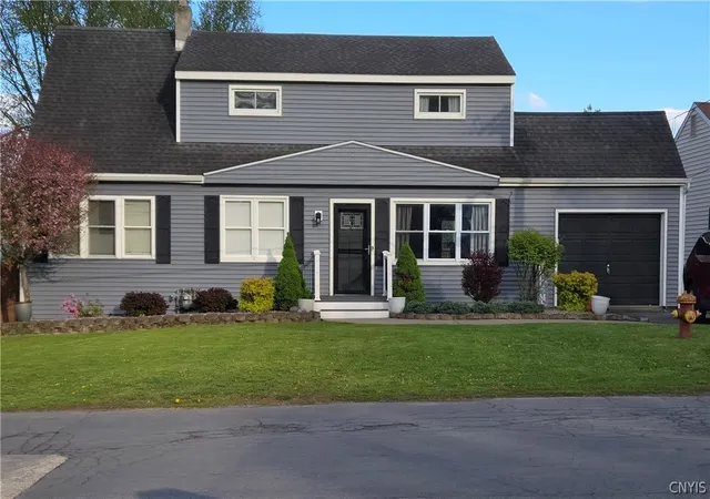 Homes for sale in Whitestown, NY | 111 Hillside Dr, Whitestown, NY 13424 | MLS# S1680681
