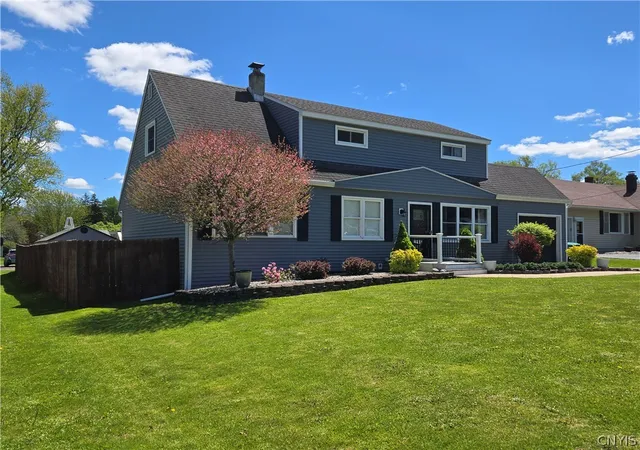 Homes for sale in Whitestown, NY | 111 Hillside Dr, Whitestown, NY 13424 | MLS# S1680681