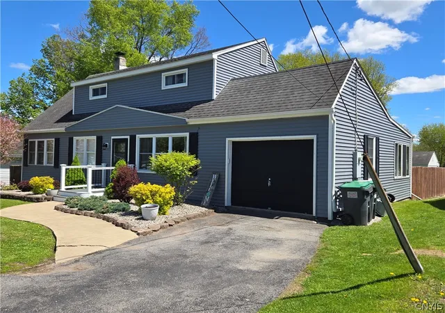 Homes for sale in Whitestown, NY | 111 Hillside Dr, Whitestown, NY 13424 | MLS# S1680681