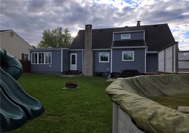 Homes for sale in Whitestown, NY | 111 Hillside Dr, Whitestown, NY 13424 | MLS# S1680681