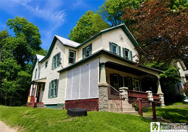 4th image of 109 Stowe St, Jamestown, NY 14701 | MLS# R1681177
