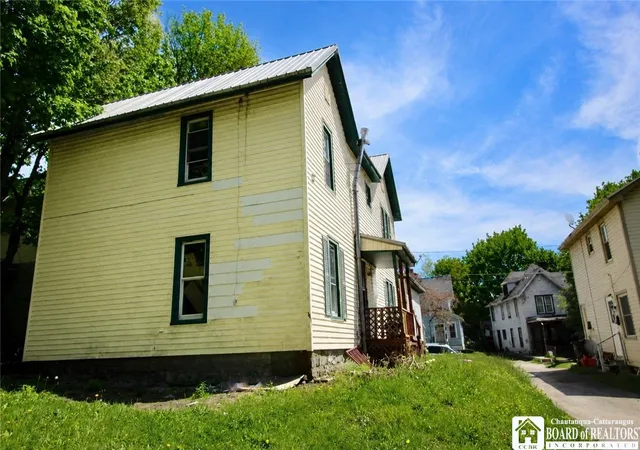 5th image of 109 Stowe St, Jamestown, NY 14701 | MLS# R1681177