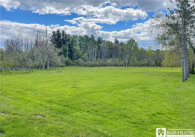 Photo 3 of Sale Pending at 1468 Shadyside Rd, Lakewood, NY 14750 | MLS# R1681040 | Listing updated on 2026-07-29