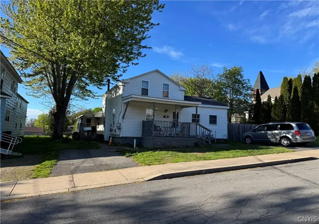 Homes for sale in Fulton, NY | 219 Utica St, Fulton, NY 13069 | MLS# S1680921