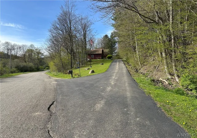 Photo 4 of Single family home for sale at 6143 Witch Holw Rd, Ellicottville, NY 14731 | MLS# B1680962 | Listing updated on 2026-08-01