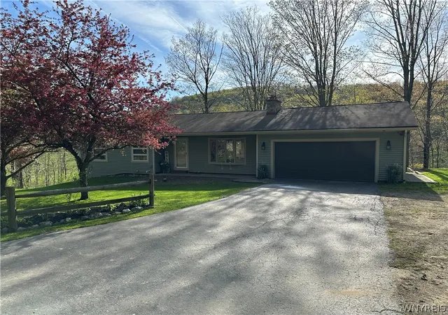 Photo 5 of Single family home for sale at 6143 Witch Holw Rd, Ellicottville, NY 14731 | MLS# B1680962 | Listing updated on 2026-08-01