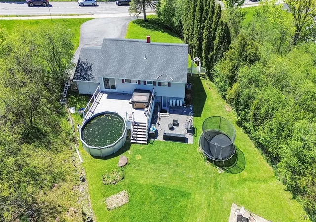 Homes for sale in New Hartford, NY | 9529 Chapman Rd, New Hartford, NY 13413 | MLS# S1681179