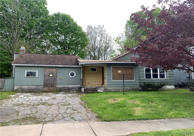 6th image of 610 Rochester St, Fulton, NY 13069 | MLS# S1675966