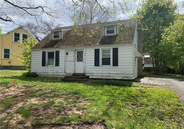1st image of 724 Ontario St, Fulton, NY 13069 | MLS# S1679401