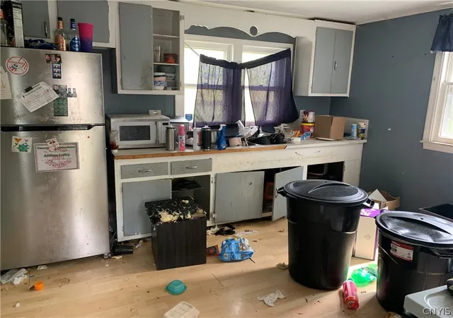 2nd image of 724 Ontario St, Fulton, NY 13069 | MLS# S1679401