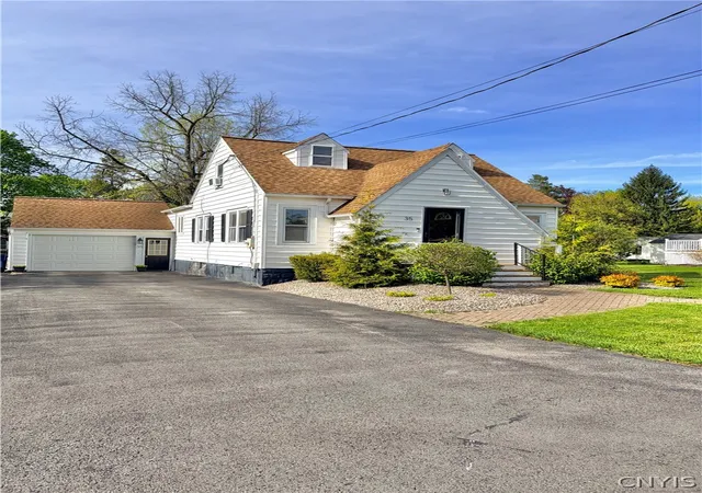 Homes for sale in Owasco, NY | 35 Vanduyne Ave, Owasco, NY 13021 | MLS# S1681293