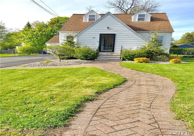Homes for sale in Owasco, NY | 35 Vanduyne Ave, Owasco, NY 13021 | MLS# S1681293