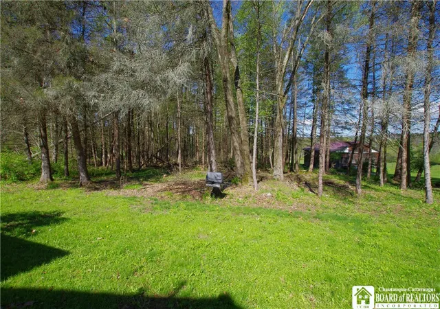 5th image of 549 Creek Rd, Jamestown, NY 14701 | MLS# R1681313
