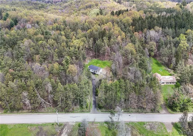 Homes for sale in Ellicottville, NY | 7784 Irish Hill Rd, Ellicottville, NY 14171 | MLS# B1680625