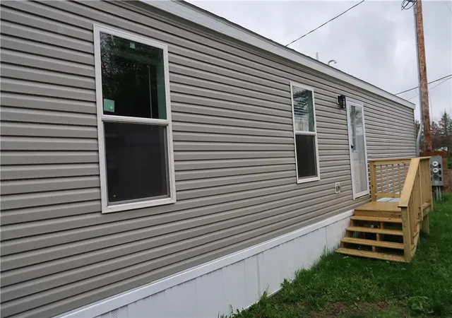 3rd image of 113 Little John Ln, Norwich, NY 13815 | MLS# R1681309