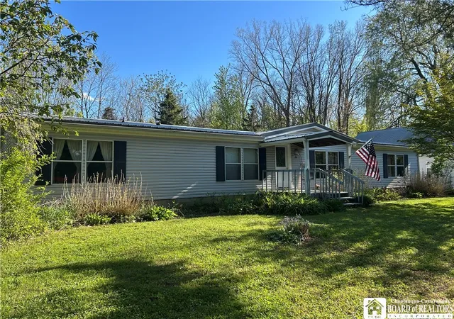 3rd image of 26 Harmon Ave, Portland, NY 14716 | MLS# R1681351