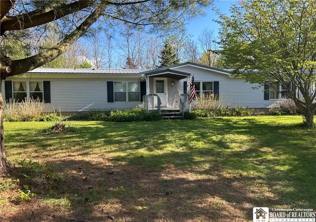 4th image of 26 Harmon Ave, Portland, NY 14716 | MLS# R1681351