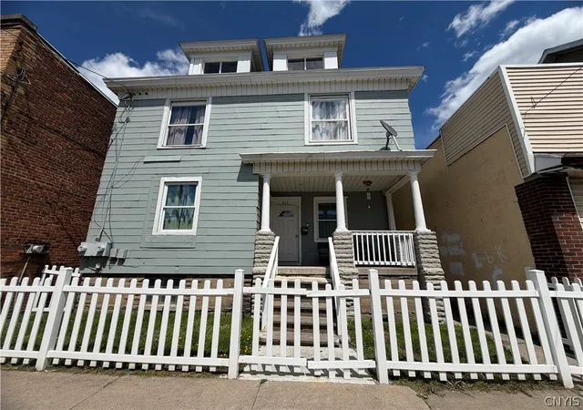 Homes for sale in Utica, NY | 411 James St, Utica, NY 13501 | MLS# S1681364
