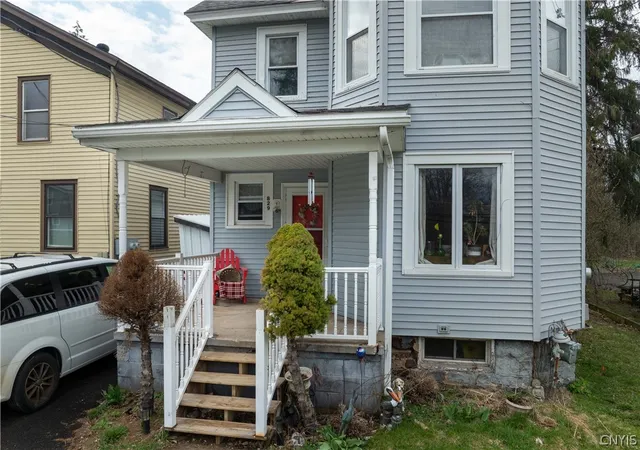 Homes for sale in Fulton, NY | 829 Oneida St, Fulton, NY 13069 | MLS# S1681303