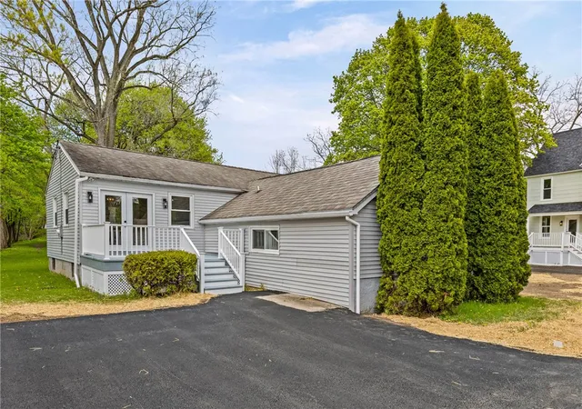 Homes for sale in Geneva City, NY | 166 N Main St, Geneva City, NY 14456 | MLS# R1681113