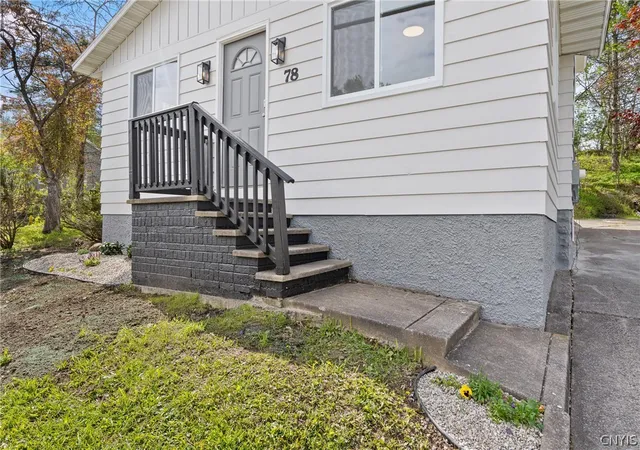 Homes for sale in Mentz, NY | 78 Rochester St, Mentz, NY 13140 | MLS# S1679098