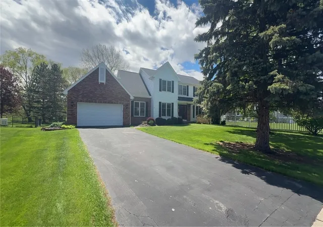 2nd image of 125 Jersey Black Cir, Greece, NY 14626 | MLS# R1680928