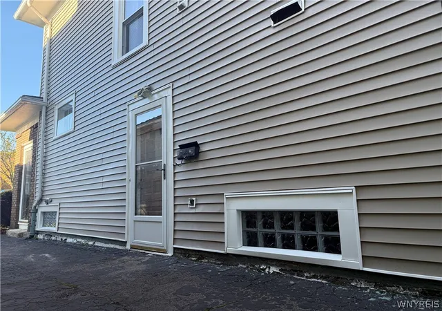 42nd image of 17 W Northrup Pl #N, Buffalo, NY 14214 | MLS# B1680705