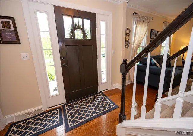 5th image of 35 Pinyon Dr, Orchard Park, NY 14127 | MLS# B1680751