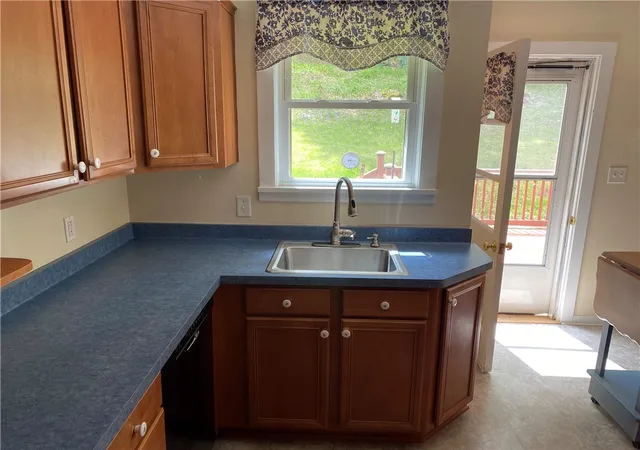 Homes for sale in Palmyra, NY | 4080 State Route 31 Rd, Palmyra, NY 14522 | MLS# R1681390