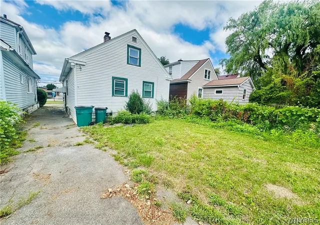 35th image of 129 Clarence Ave, Buffalo, NY 14215 | MLS# B1681421