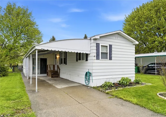 Photo 1 of Manufactured home for sale at 95 Quarry Hl, Akron, NY 14001 | MLS# B1681099 | Listing updated on 2026-06-29