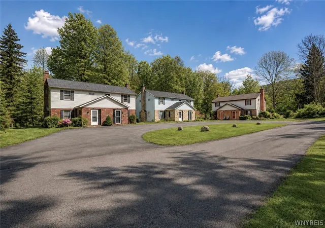Homes for sale in Ellicottville, NY | 1 Lincoln Dr, Ellicottville, NY 14731 | MLS# B1680602