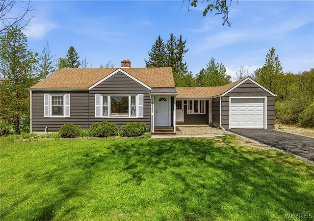 1st image of 6164 Ward Rd, Orchard Park, NY 14127 | MLS# B1681109
