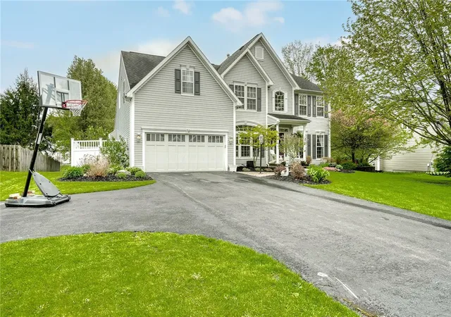 1st image of 15 Dickinson Xing, Perinton, NY 14450 | MLS# R1681408