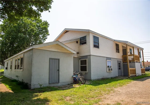 4th image of 39 Clinton Ave, Pomfret, NY 14063 | MLS# B1681442